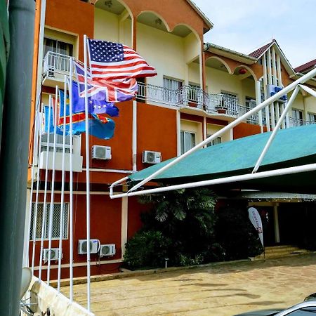 Hotel Vivi Palace Matadi Kültér fotó