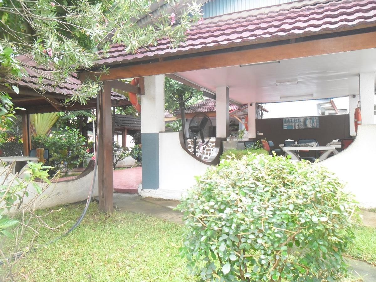 Hotel Vivi Palace Matadi Kültér fotó