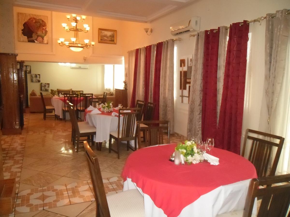 Hotel Vivi Palace Matadi Kültér fotó