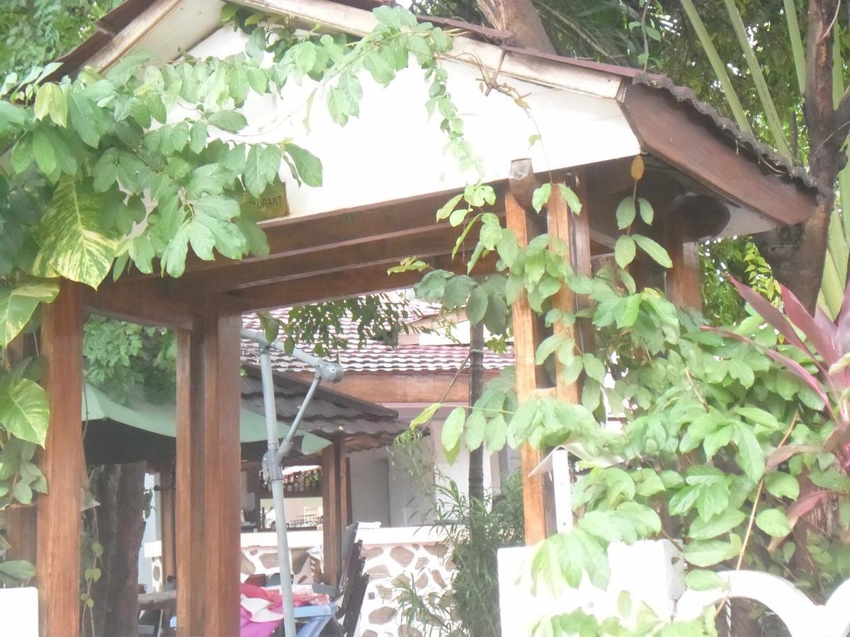 Hotel Vivi Palace Matadi Kültér fotó