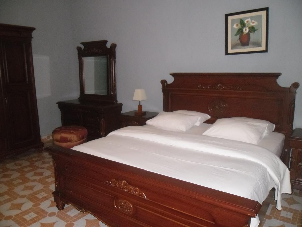 Hotel Vivi Palace Matadi Kültér fotó