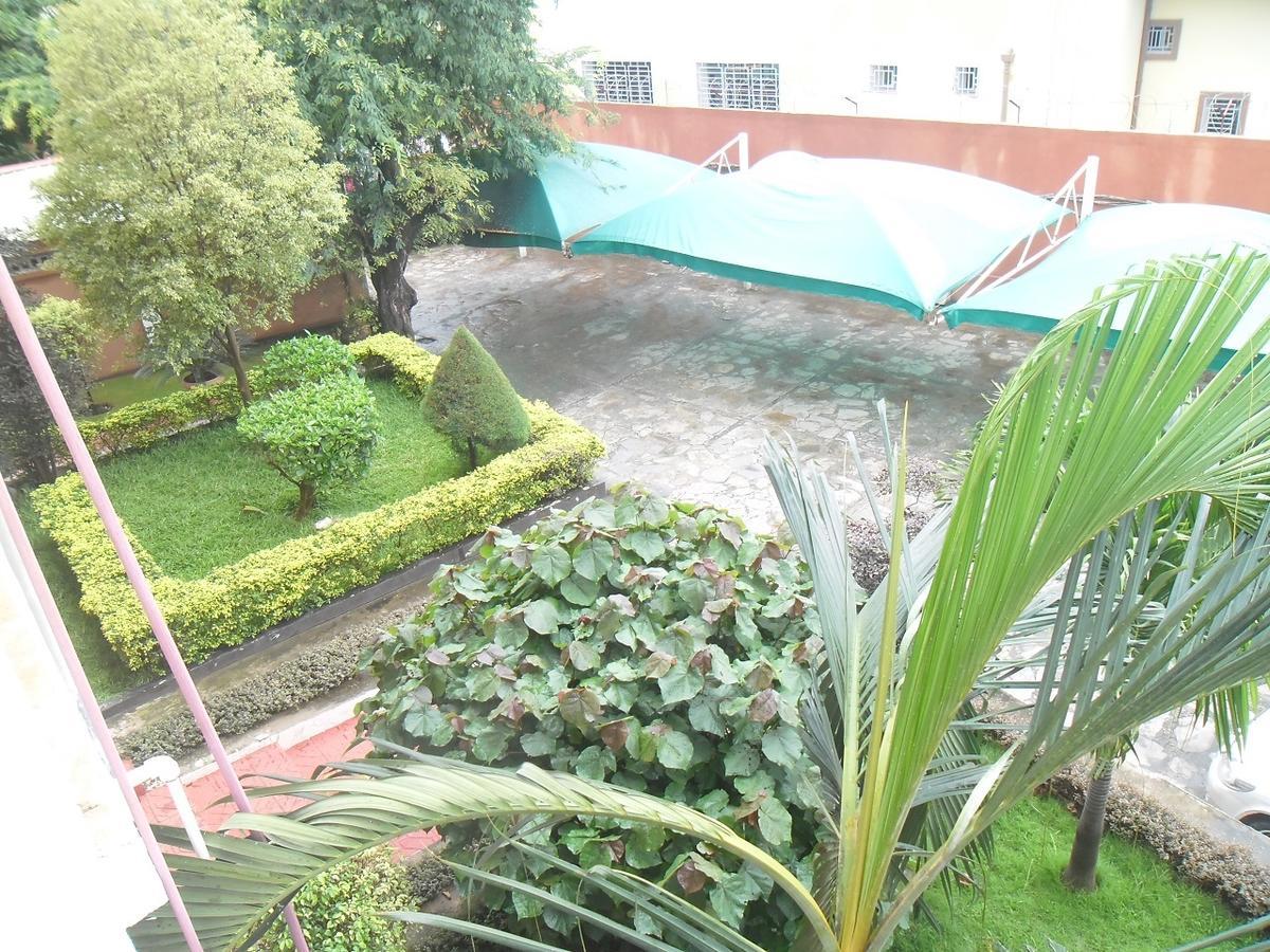 Hotel Vivi Palace Matadi Kültér fotó