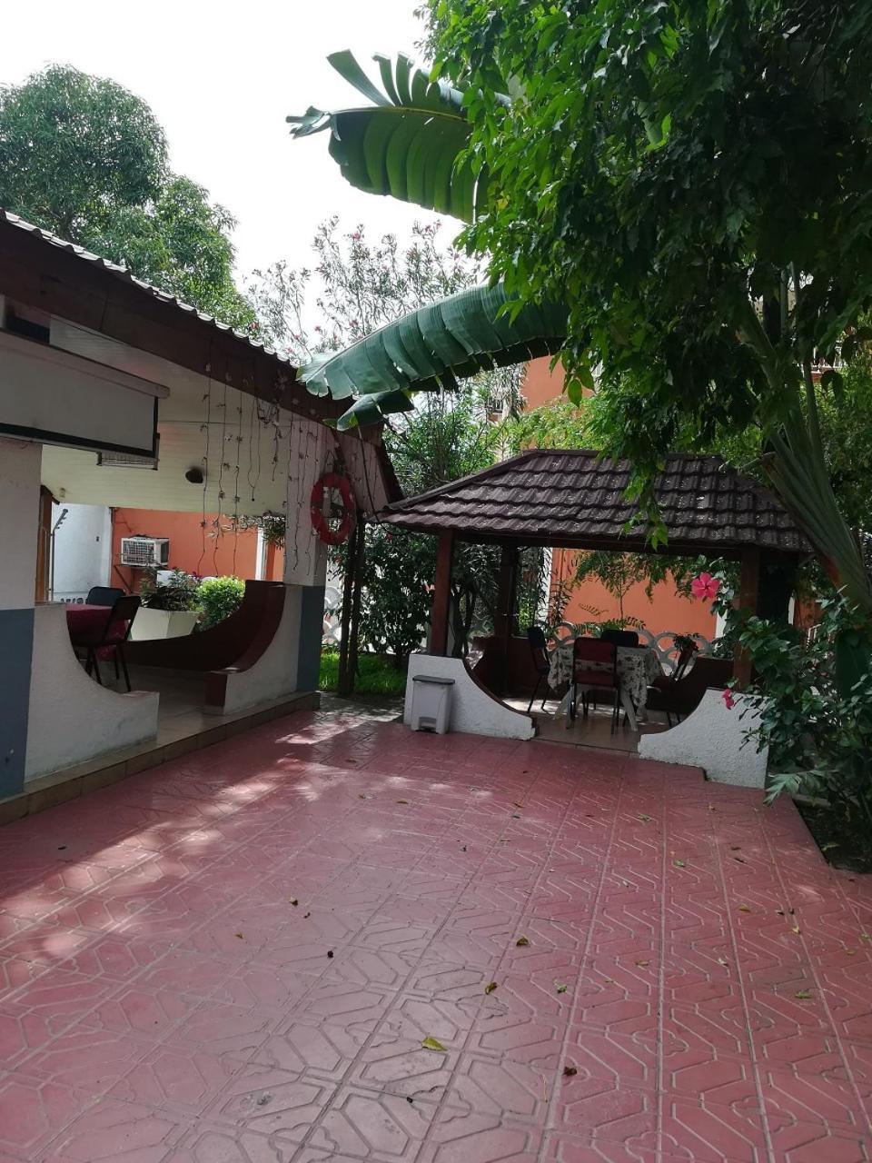 Hotel Vivi Palace Matadi Kültér fotó