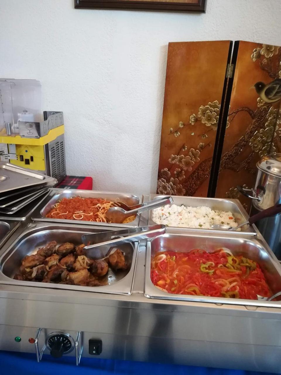 Hotel Vivi Palace Matadi Kültér fotó